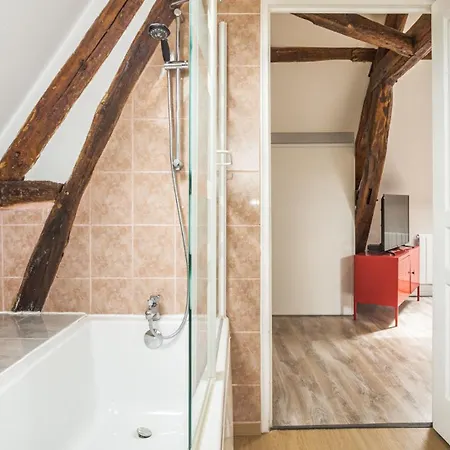 Le Cosy Dampierre Apartment
